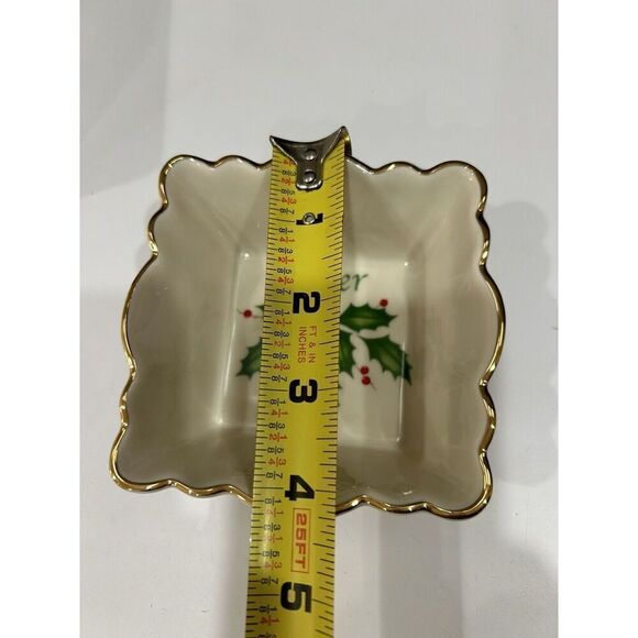 New In Box Lenox Holiday Square Fluted Dish "Cheer" w/ Original Box And Tags. - Picture 6 of 7